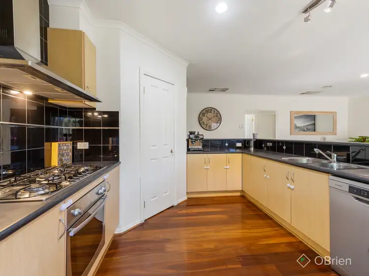 Fourth view of Homely house listing, 5 Castlereagh Street, Carrum Downs VIC 3201