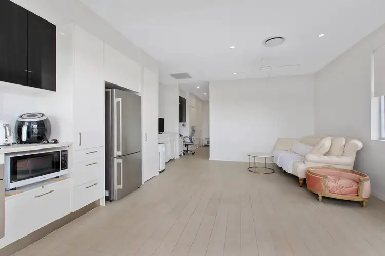 Fifth view of Homely apartment listing, Level 3/301/45 Shakespeare Street, Coorparoo QLD 4151