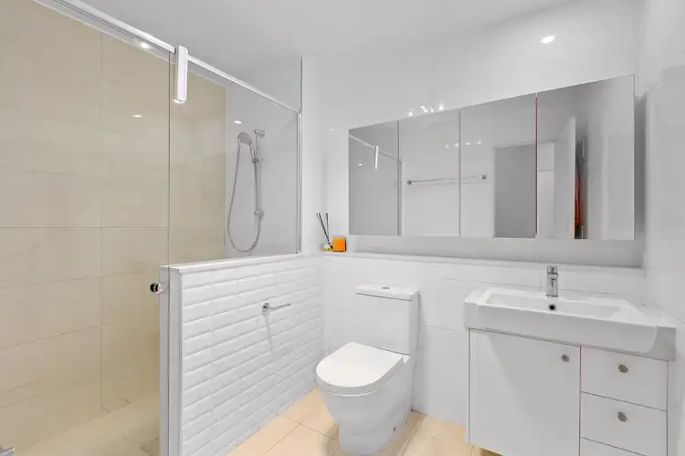 Sixth view of Homely apartment listing, Level 3/301/45 Shakespeare Street, Coorparoo QLD 4151