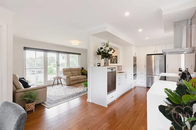 17 MacKenzie Street, Hackett ACT 2602