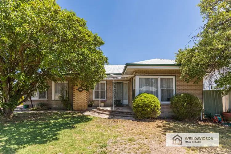 25 Alexander Avenue, Horsham VIC 3400