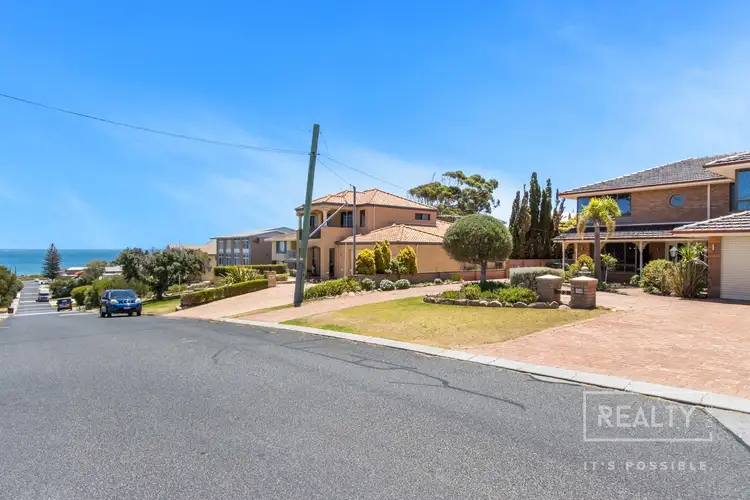 Second view of Homely house listing, 33 Robin Avenue, Sorrento WA 6020