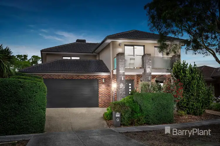 34 Huntingfield Drive, South Morang VIC 3752