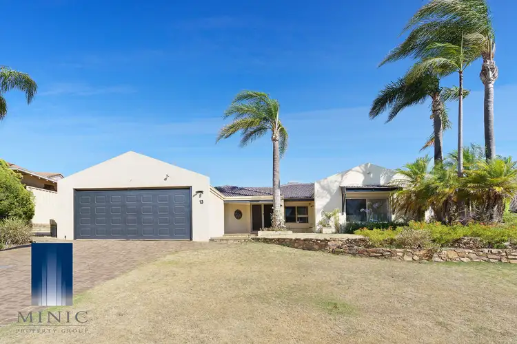 13 Haywood, Leeming WA 6149