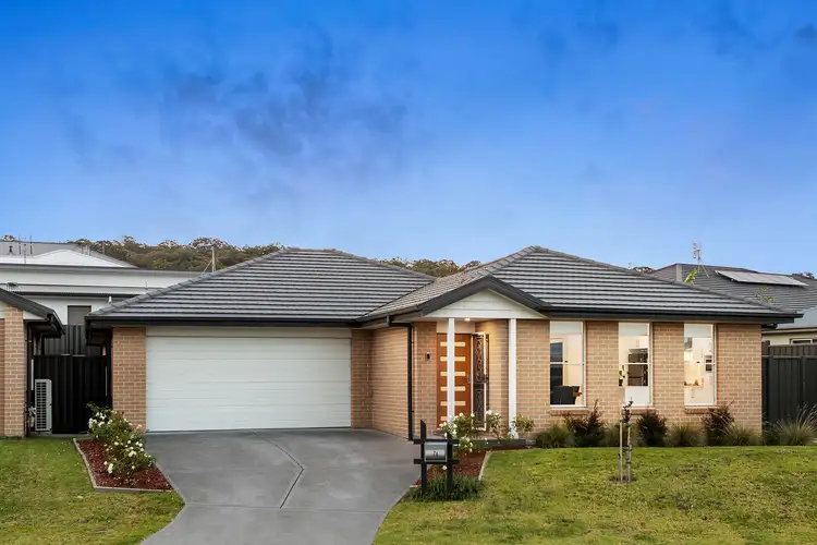 74 Portland Drive, Cameron Park NSW 2285