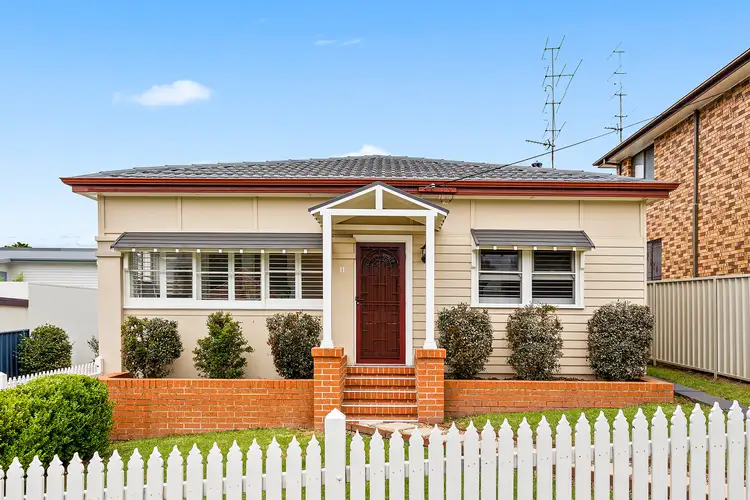 11 Fisher Street, West Wollongong NSW 2500