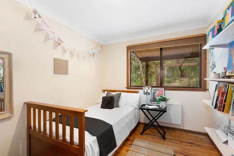 Fifth view of Homely house listing, 122 Waratah Road, Wentworth Falls NSW 2782