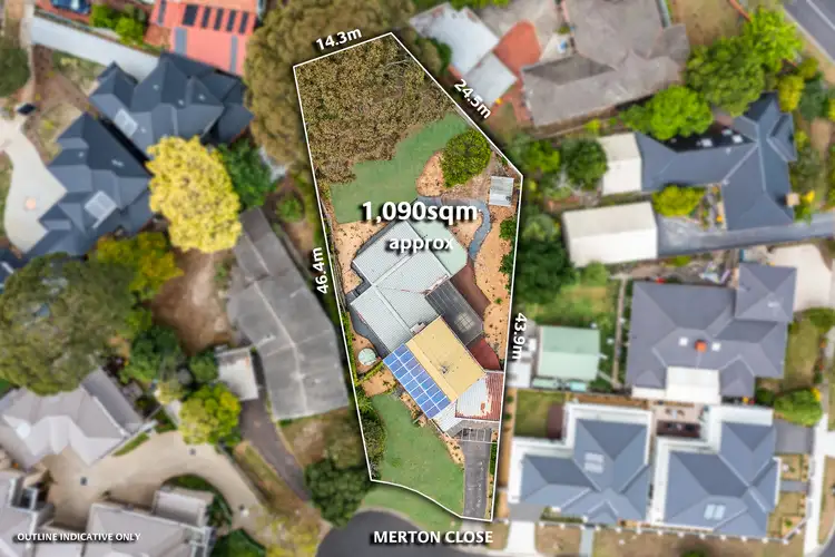 Main view of Homely house listing, 5 Merton Close, Mount Waverley VIC 3149