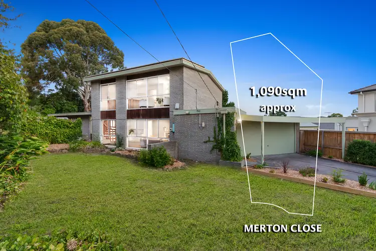 Second view of Homely house listing, 5 Merton Close, Mount Waverley VIC 3149