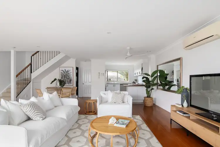 4C Fifteenth Avenue, Palm Beach QLD 4221