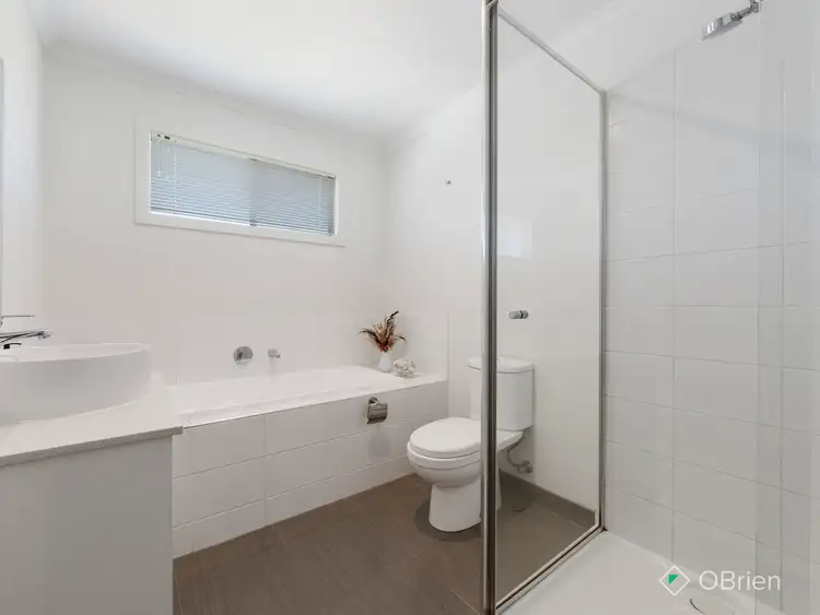 Sixth view of Homely townhouse listing, 34 Botany Drive, Carrum Downs VIC 3201