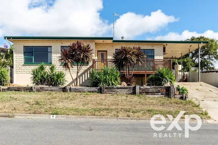 8 Swann Street, Port Lincoln SA 5606