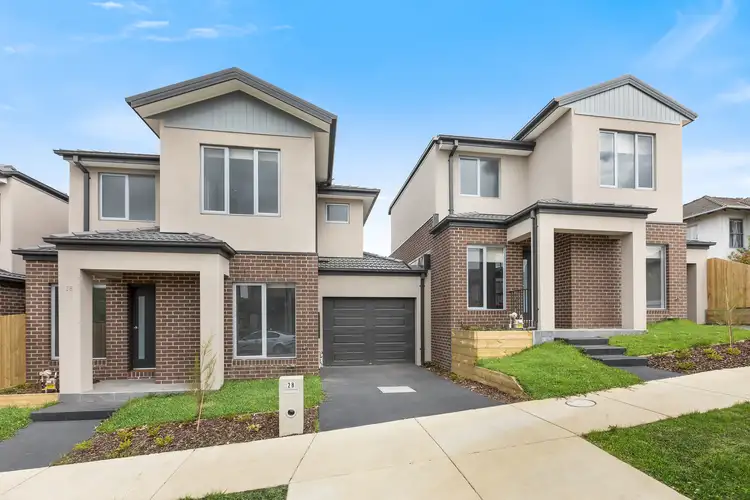 2B Magnolia Grove, Doveton VIC 3177