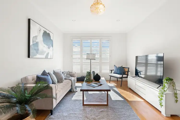 35 Greenmeadows Crescent