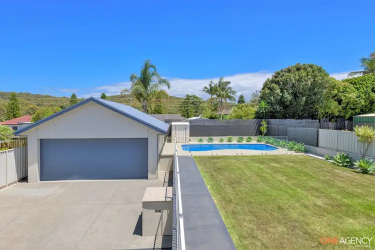 Second view of Homely house listing, 187 Macquarie Grove, Caves Beach NSW 2281