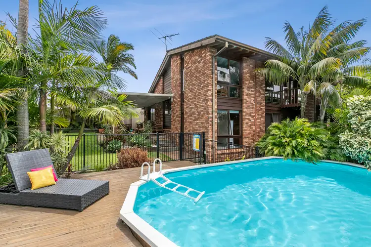 12 Giles Street, Yarrawarrah NSW 2233