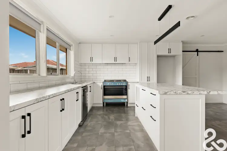 Sixth view of Homely house listing, 2 Badger Court, Thomastown VIC 3074