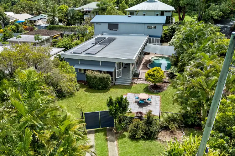 4 Belleville Street, Stratford QLD 4870
