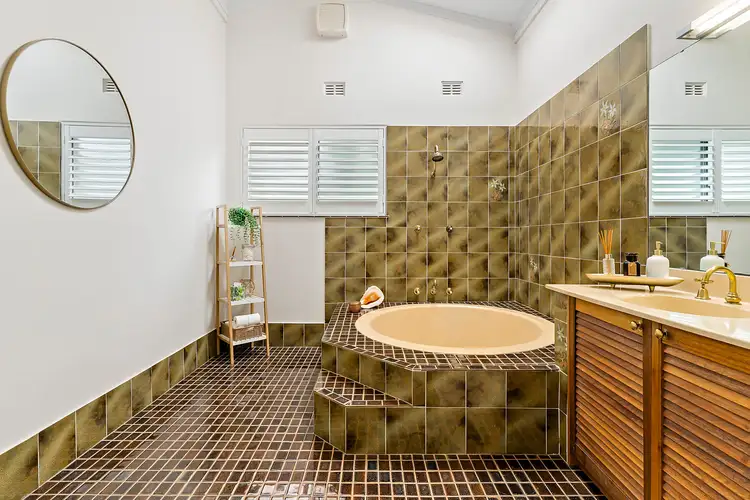 Second view of Homely house listing, 3 Tamworth Place, Engadine NSW 2233