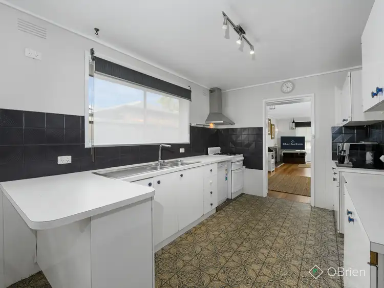 Fifth view of Homely house listing, 15 East Road, Seaford VIC 3198