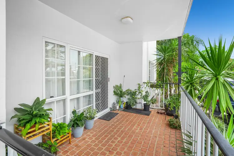 1/87-91 Earl Street, Westcourt QLD 4870