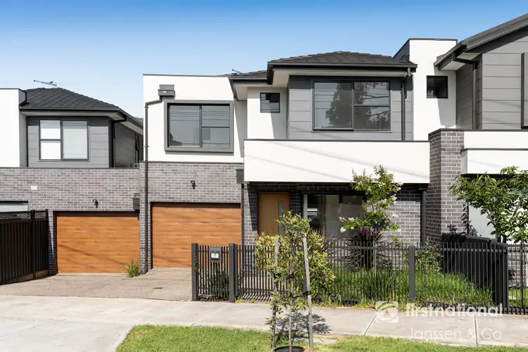 7 Grevillia Road, Oak Park VIC 3046