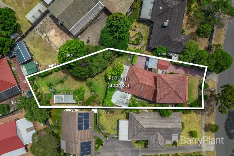 10 Buckmaster Drive, Mill Park VIC 3082