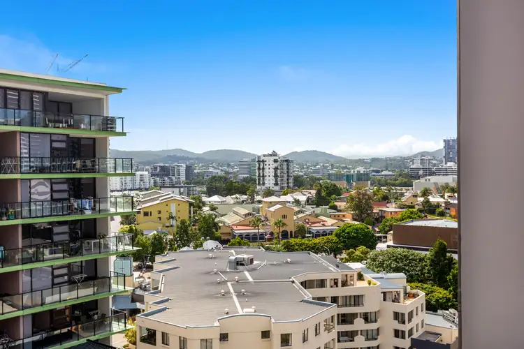 10907/16 Edmondstone Street, South Brisbane QLD 4101