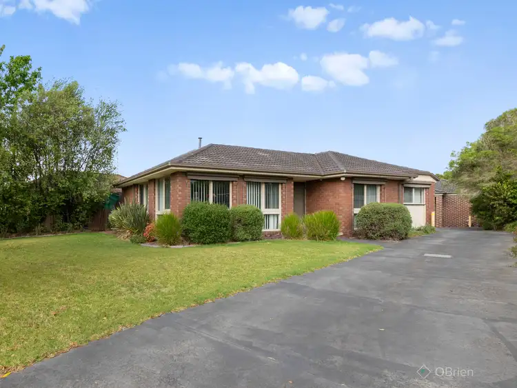 15 Coniston Avenue, Berwick VIC 3806