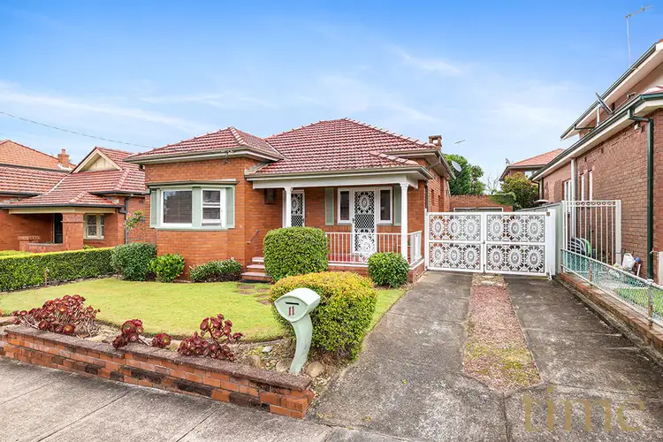 11 Princess Avenue, Rodd Point NSW 2046
