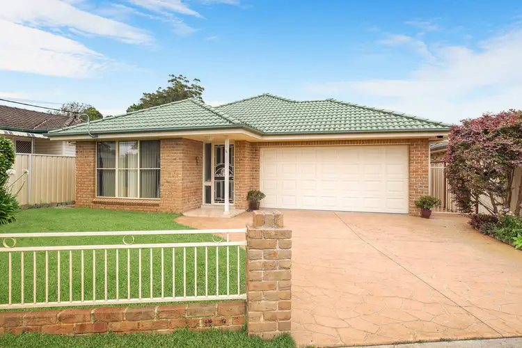 4 Victoria Road, Woy Woy NSW 2256