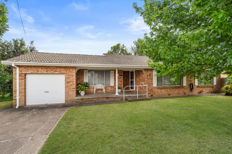 39 Sunny South Crescent, Orange NSW 2800