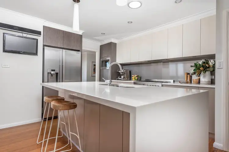 Fifth view of Homely house listing, 2 Sawicki Place, Gordon ACT 2906