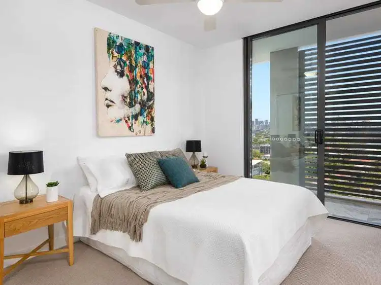 707/70 Carl Street, Woolloongabba QLD 4102