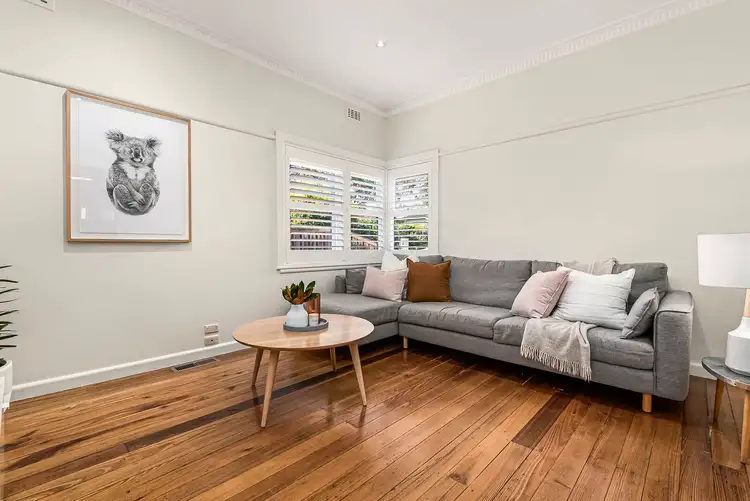 Third view of Homely house listing, 5 Grandview Avenue, Pascoe Vale South VIC 3044