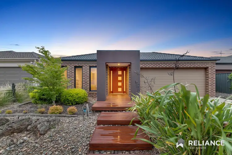 28 Niland Crescent, Point Cook VIC 3030