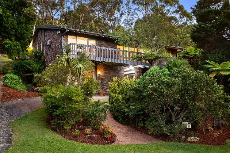 19 Tokanue Place, St Ives NSW 2075
