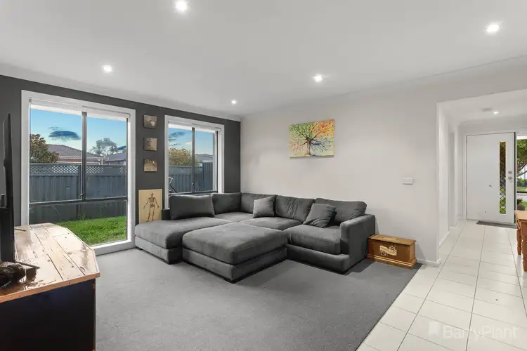 Fifth view of Homely house listing, 2 Persimmon Lane, Pakenham VIC 3810