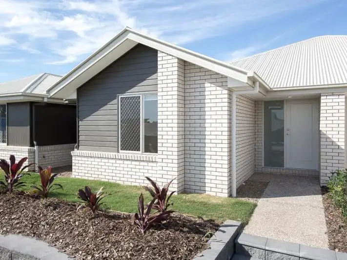 92 Lamington Drive, Redbank Plains QLD 4301