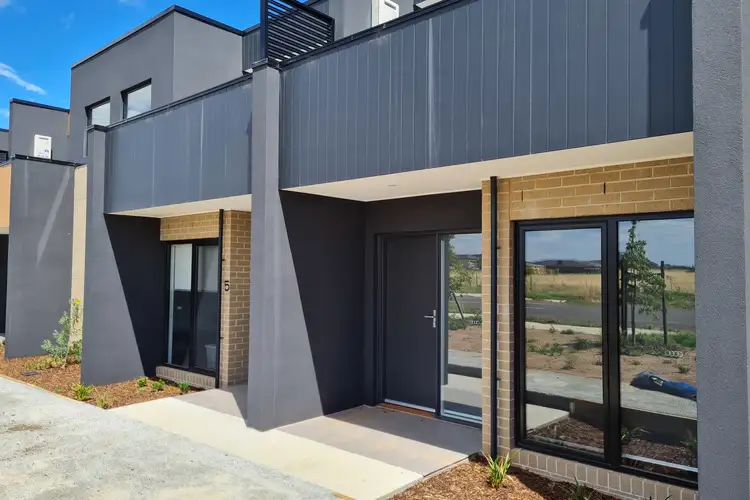 6/1117 Leakes Road