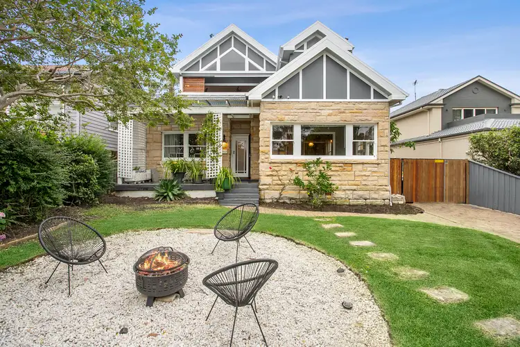 9 Palm Road, Newport NSW 2106