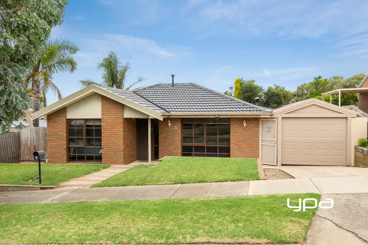 1 Hill Grove, Sunbury VIC 3429