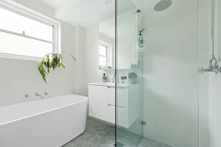 Fourth view of Homely unit listing, 10/33 Palomar Parade, Freshwater NSW 2096