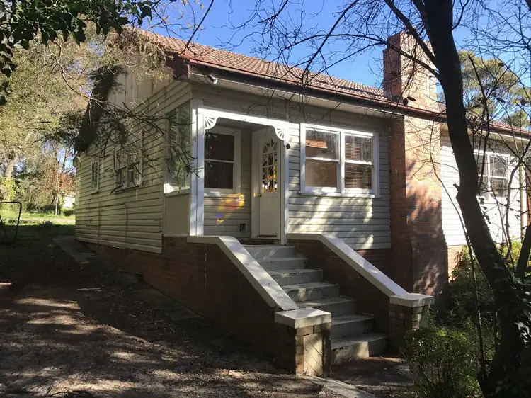 4 Gates Avenue