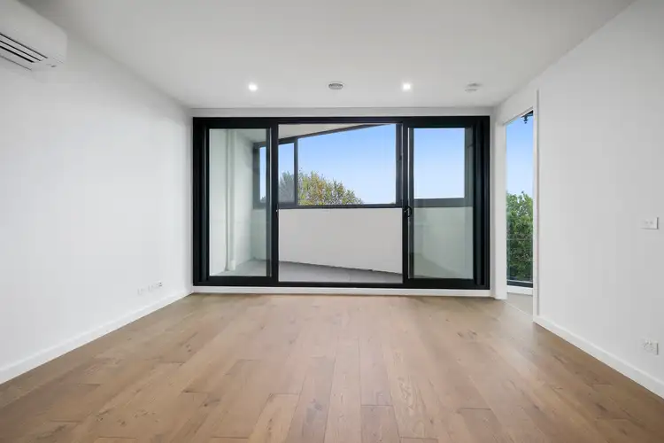 213/59-63 Warrigal Road