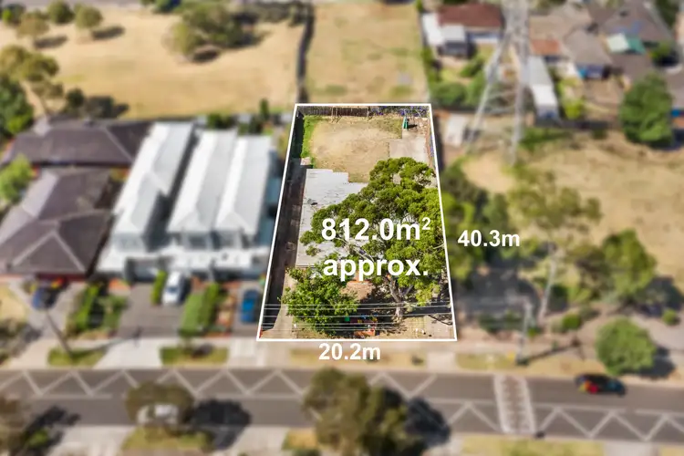 1,2,3/35 Emerald Street, Essendon West VIC 3040