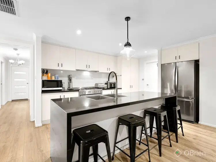 Third view of Homely house listing, 5 Maltby Court, Berwick VIC 3806