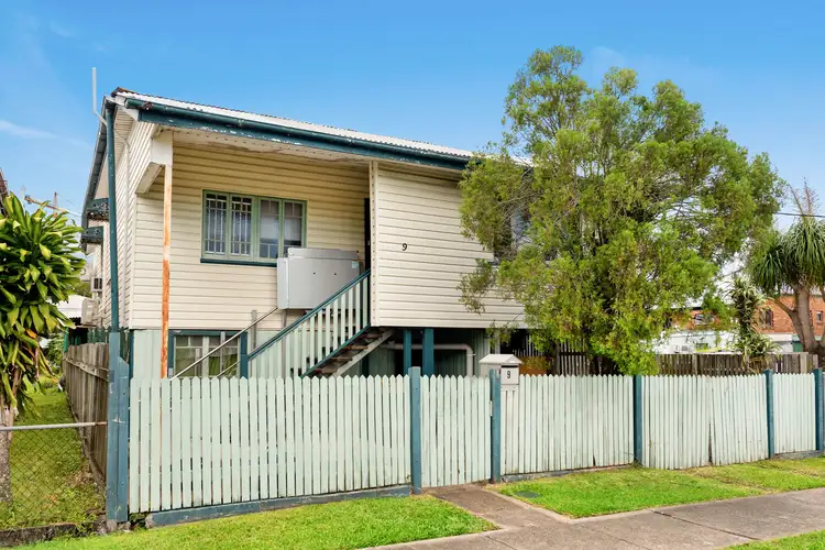 9 Leamington Street, Woolloongabba QLD 4102