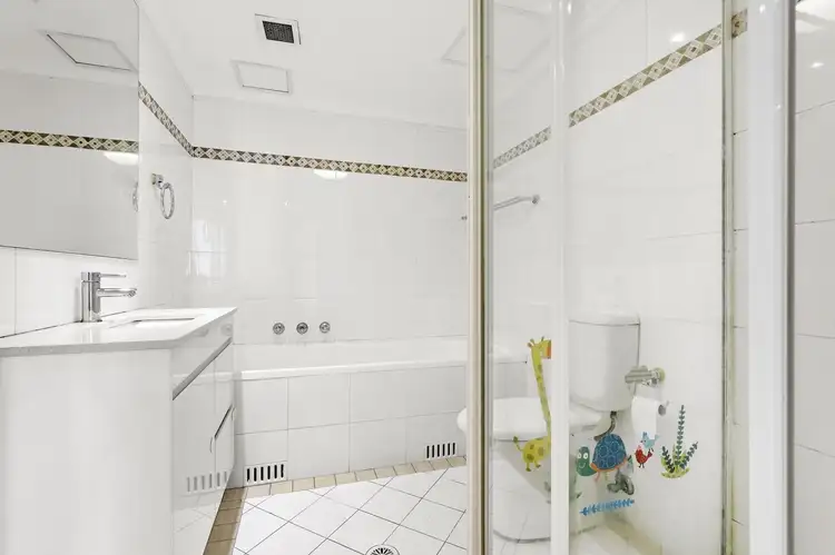 Fifth view of Homely unit listing, Level 9/70/1 Katherine Street, Chatswood NSW 2067