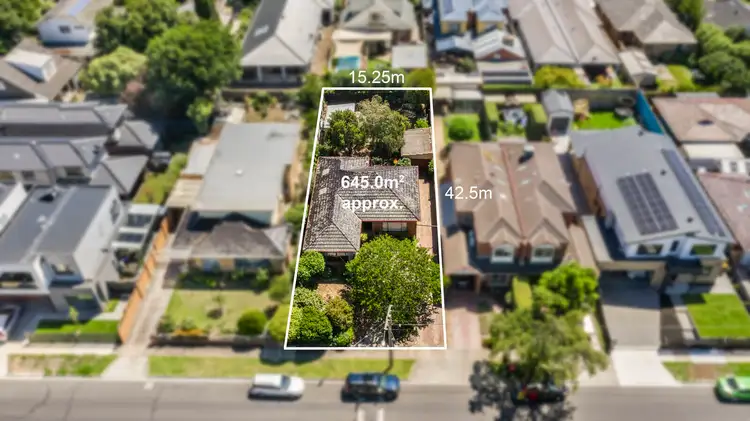 64 York Street, Strathmore VIC 3041